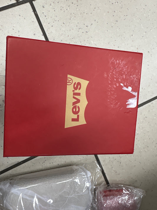 Levi’s wallets