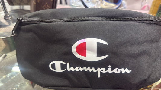 Champion pouch