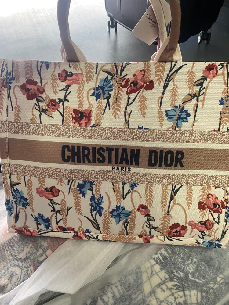 CD tote 2024