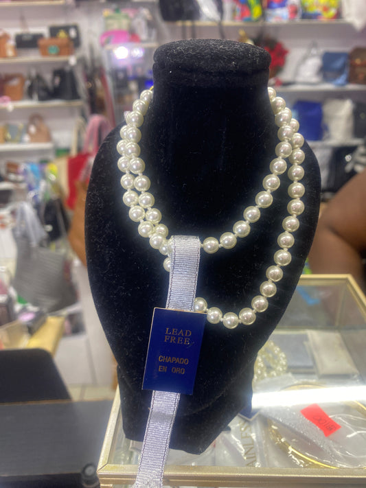 Pearl necklace