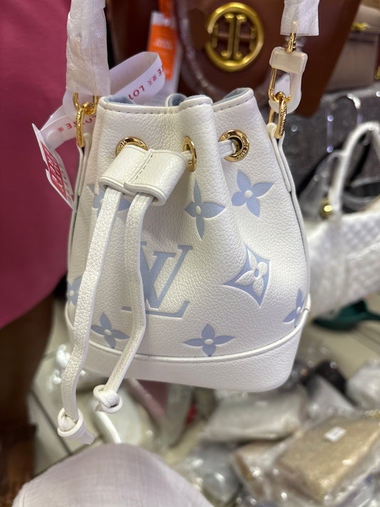 Lv mini white