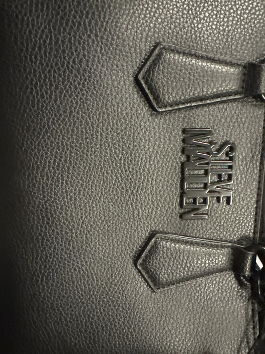 Steve Madden black