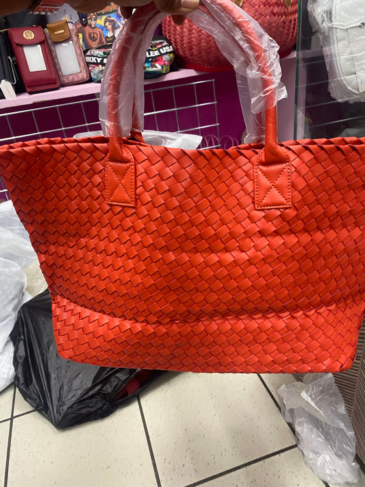 8875 Bottega